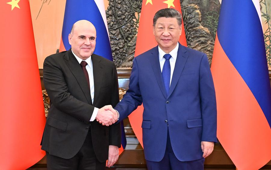 习近平会见俄罗斯总理米舒斯京